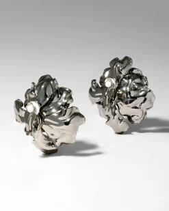 Jardin Noir Rose Clip Earring