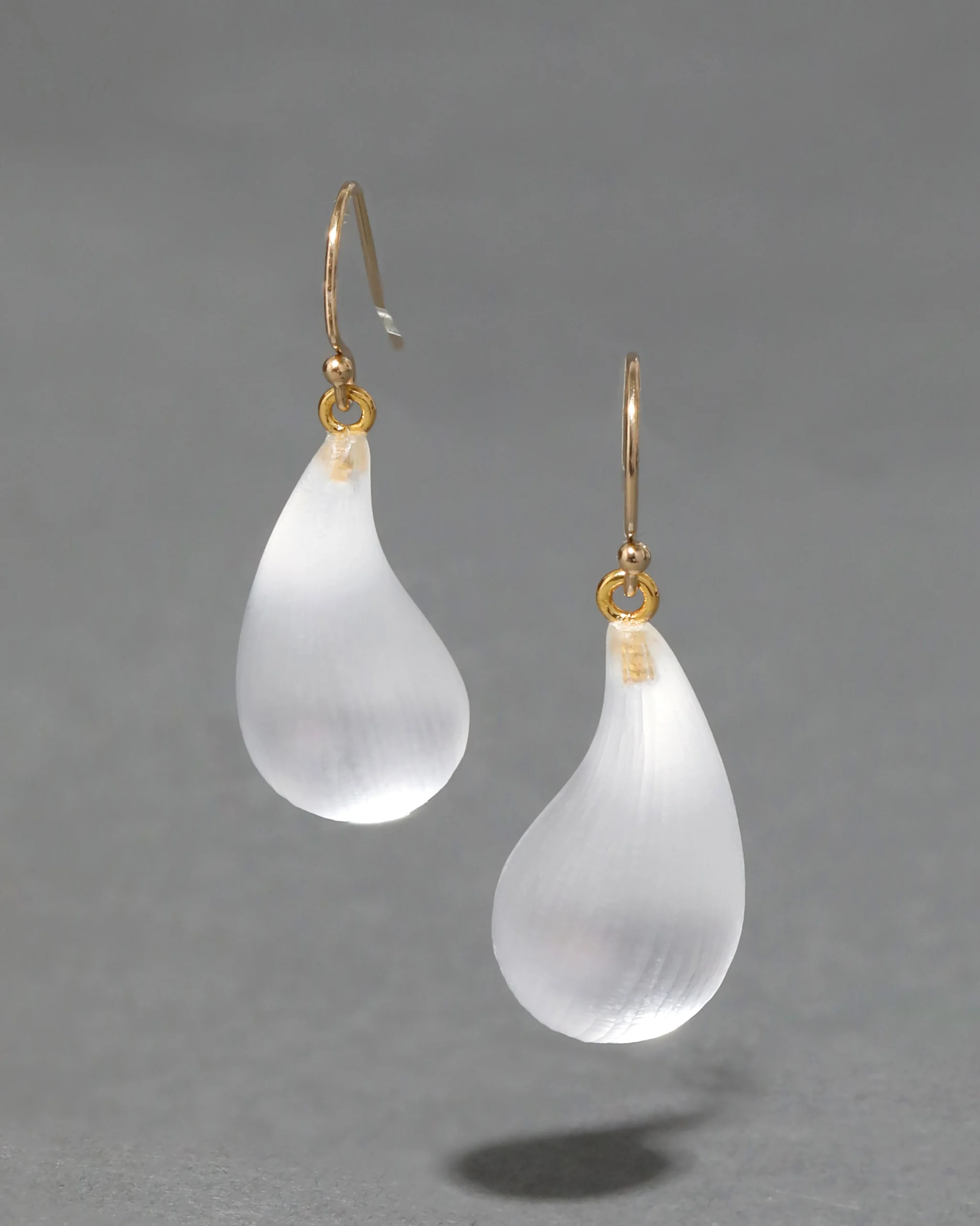 Lucite Dewdrop Earring- Silver