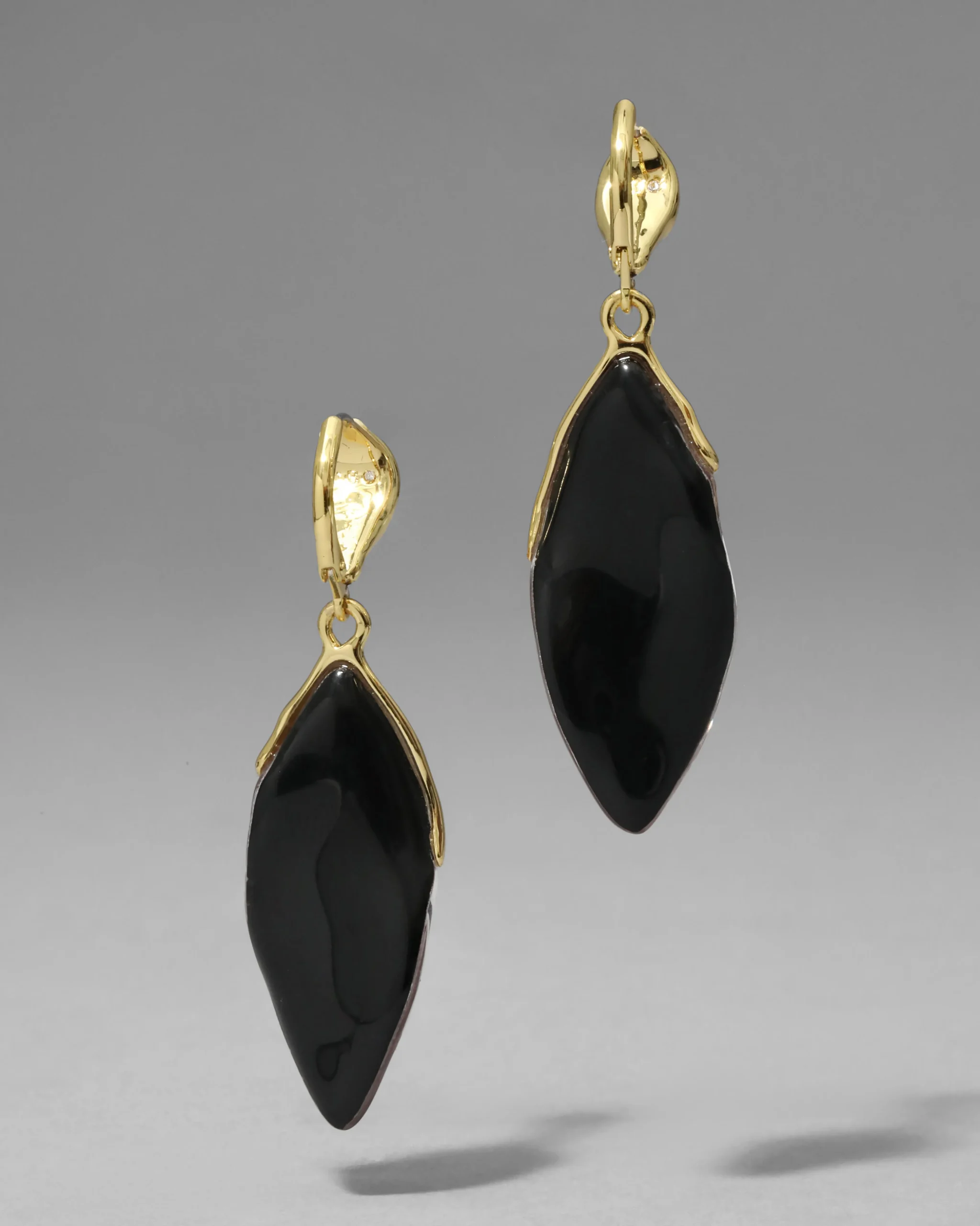 Lucite Petal Leverback Earring- Dusty Rose