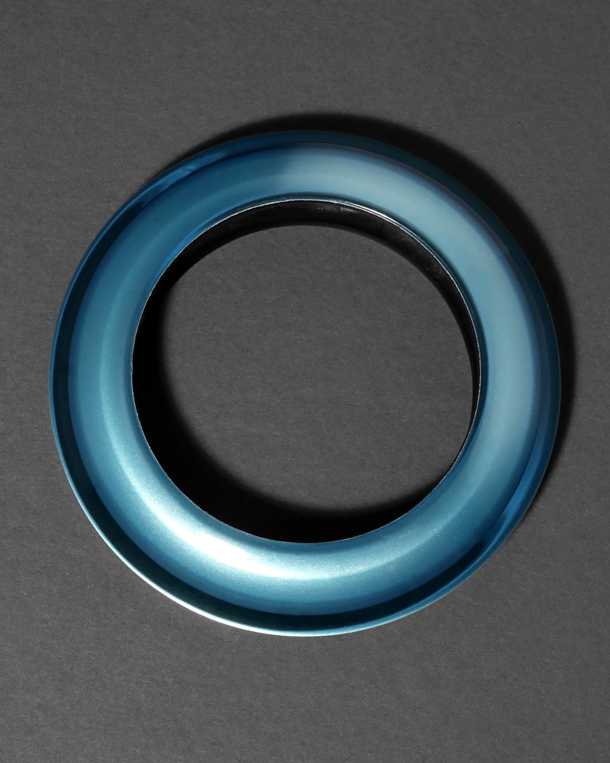 Lucite Saucer Bangle Bracelet- Metallic Sky