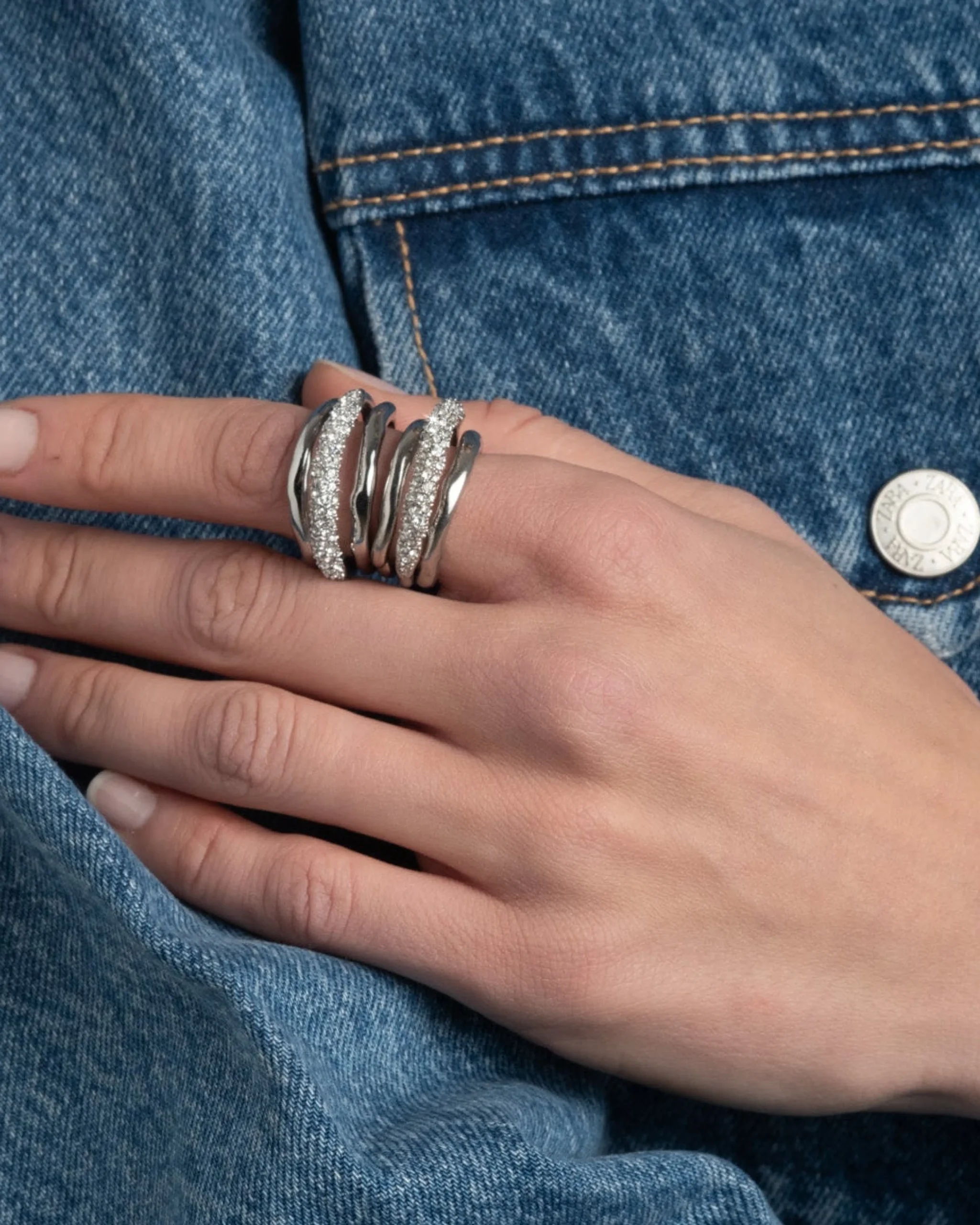 Solanales Crystal Orbiting Ring- Silver