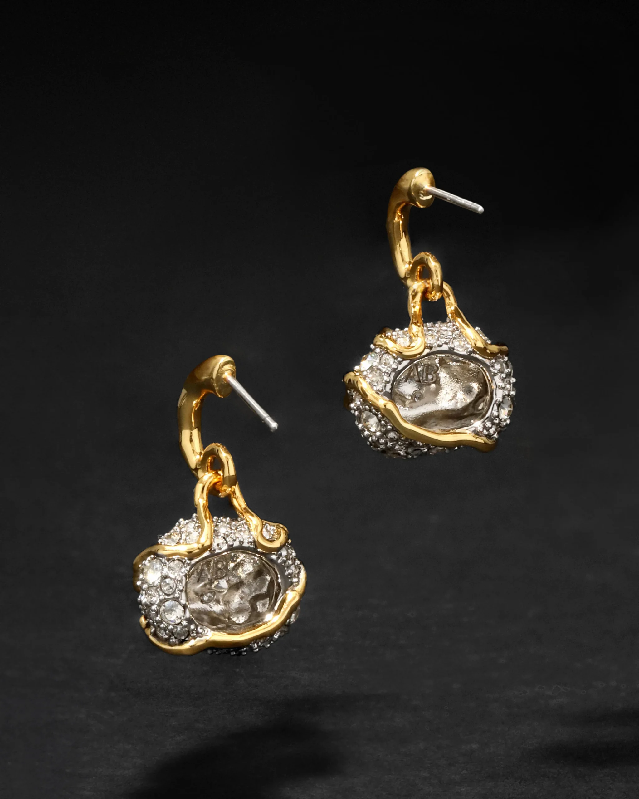 Solanales Crystal Petite Pebble Hoop Earring