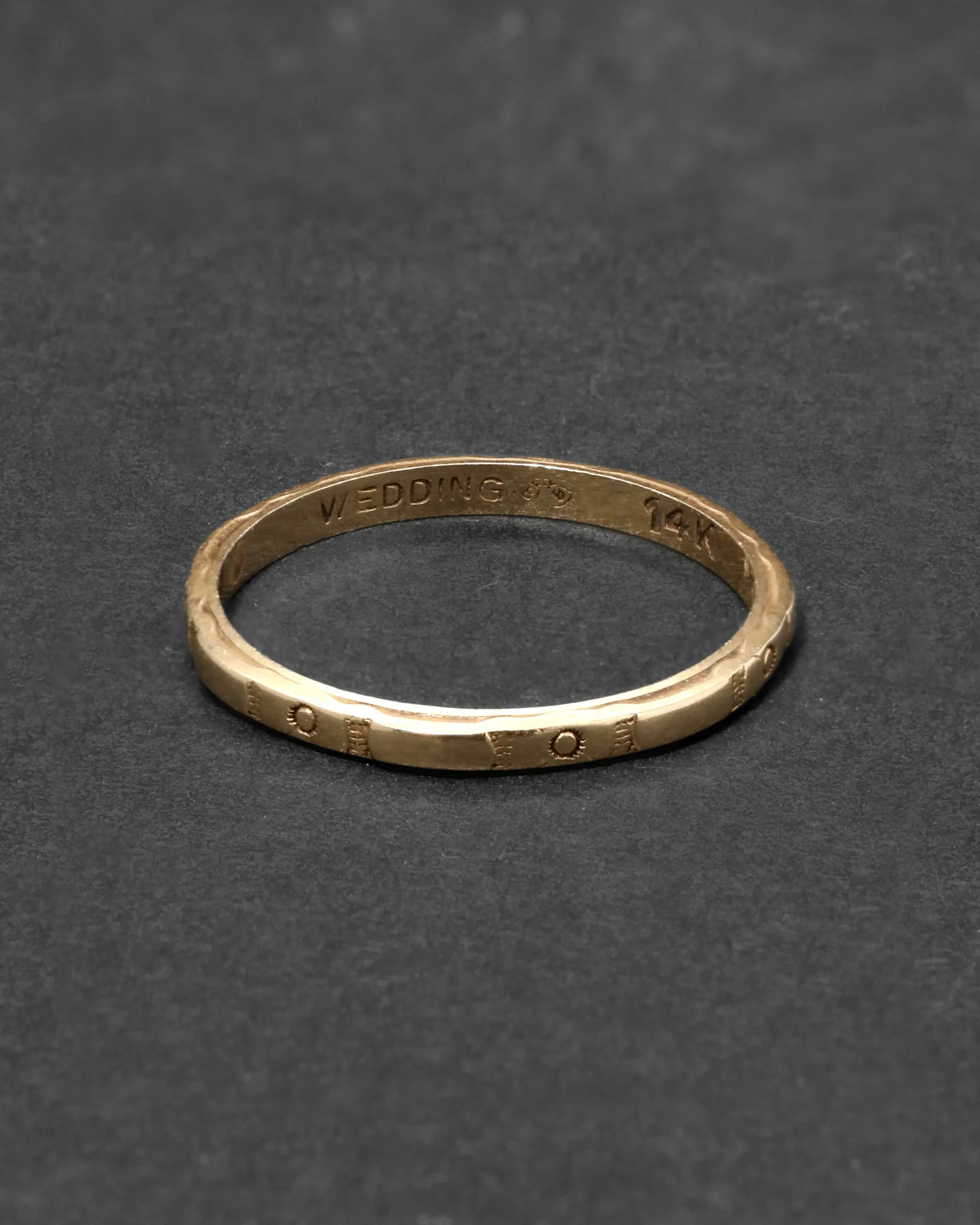 Vintage 14k Gold XO Band Ring