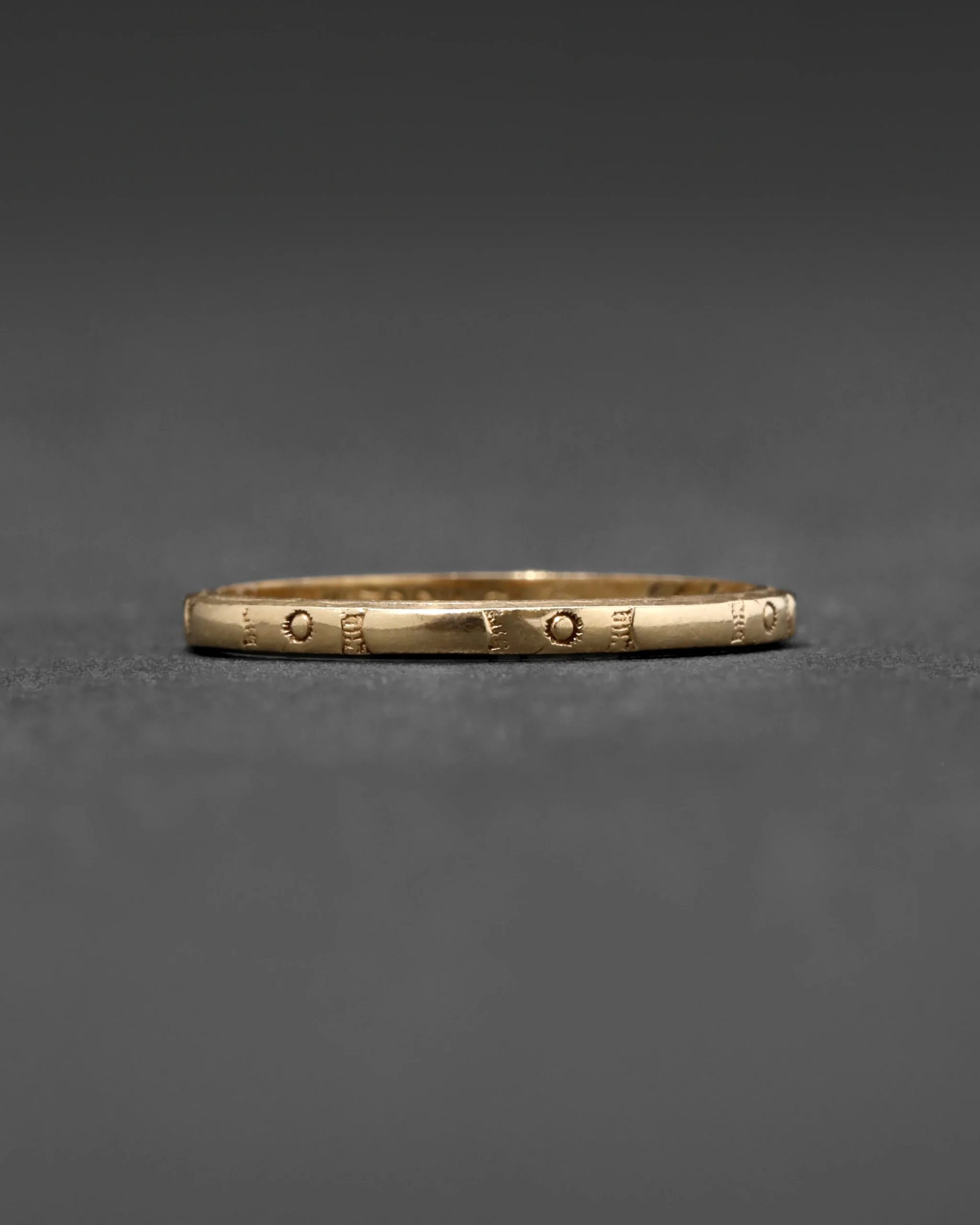 Vintage 14k Gold XO Band Ring