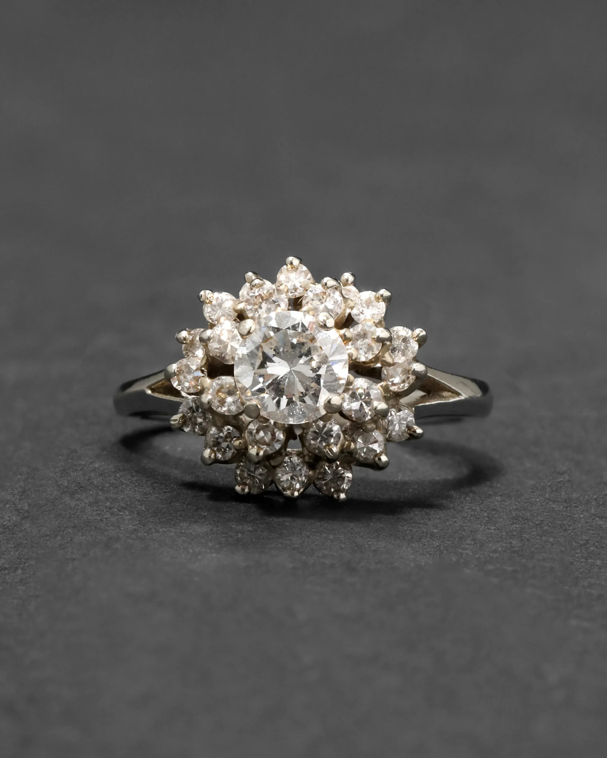 Vintage 1950s 18k White Gold Diamond Ring